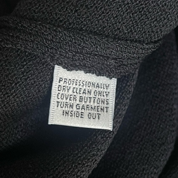 St. John Evening Gold Star
Ribbon Sweater Black/ivory skirt | Size M/4 - Picture 14 of 16